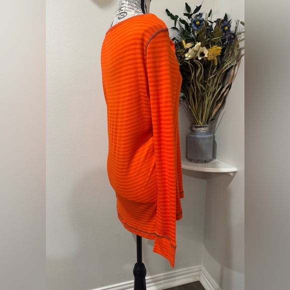 Live and Let Live Vibrant Orange/ Black Beaded Black Cat, Green Eyes, Top size L - Picture 3 of 11